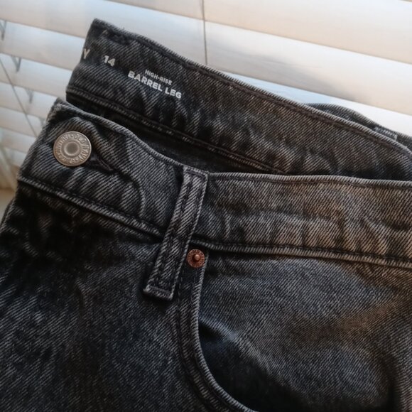 OLD NAVY high rise barrel leg jeans in graphite (sz14) - Picture 8 of 12